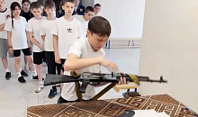 В СОШ № 23 проходил муниципальный этап военно-спортивной игры "ЗАРНИЦА-2.0" .  Это районное событие, посвященное 80-летию Победы в Великой Отечественной войне